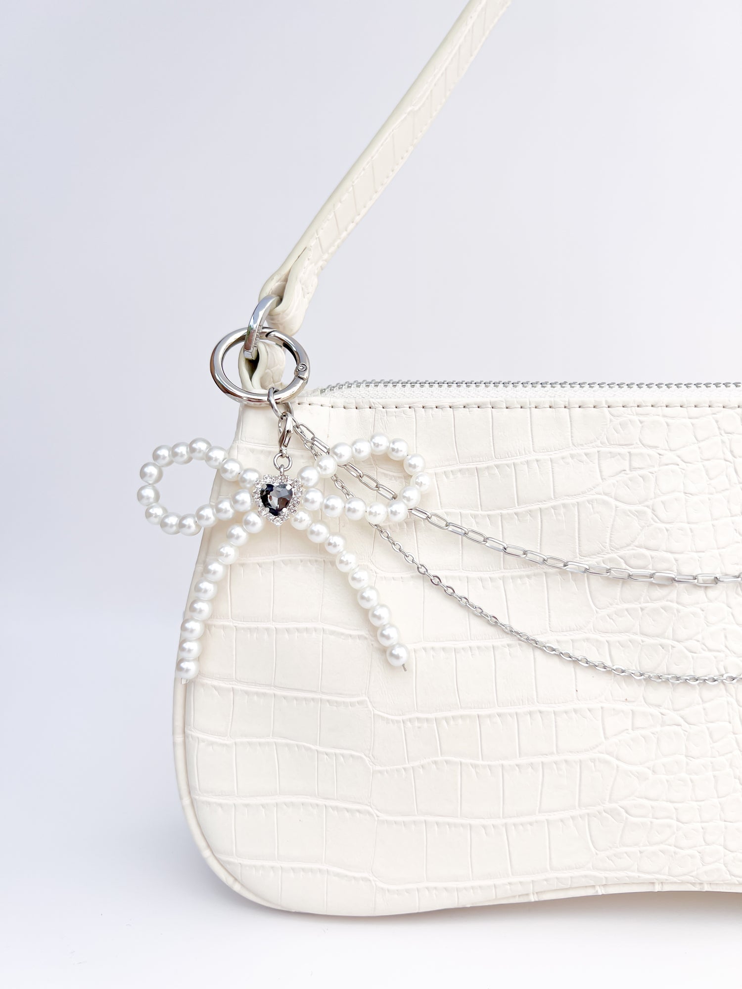 Small Pearl Bow Charm